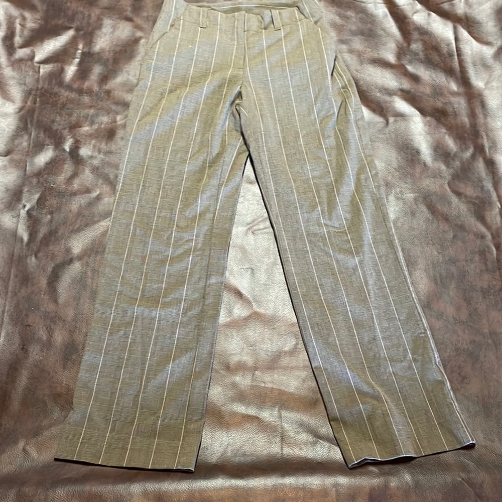 George stretch size 4 in women’s slacks